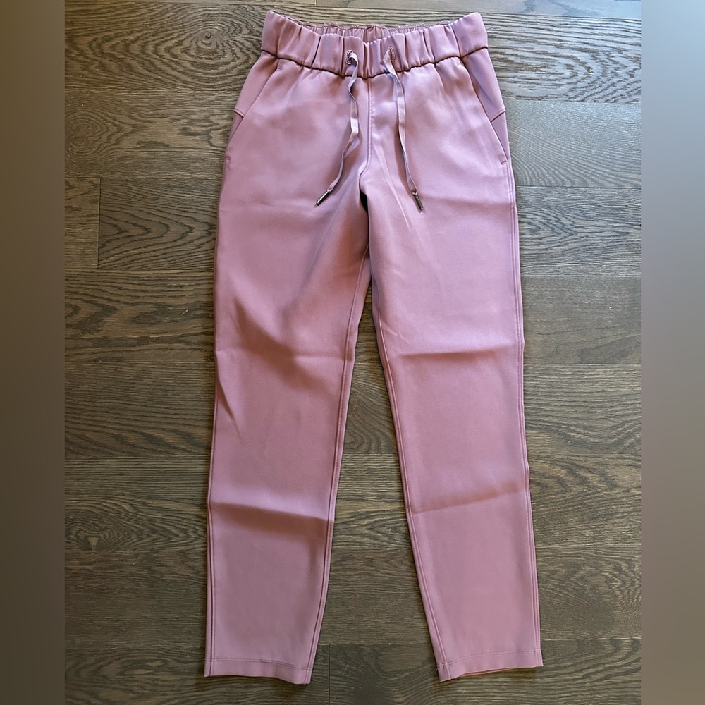 Lululemon On The Fly 7/8 Joggers Luxtreme Size 2 Pink